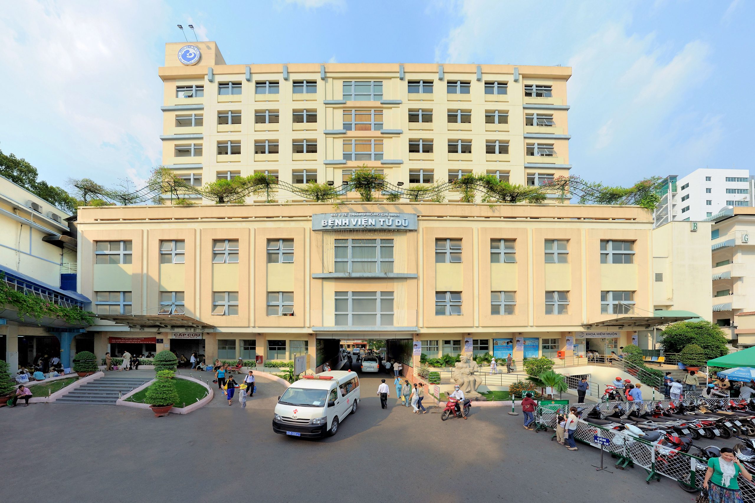 HOTELS AND SERVICED APARTMENT NEAR TU DU HOSPITAL